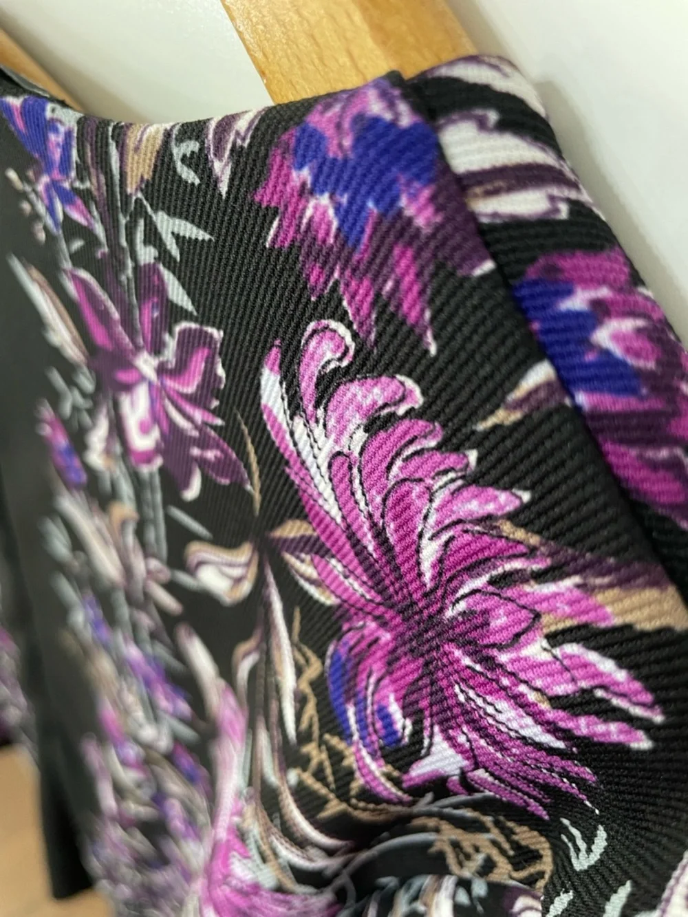 INC Women's Purple & Black Floral Knit Shift Dress, size 3X - Picture 4 of 11